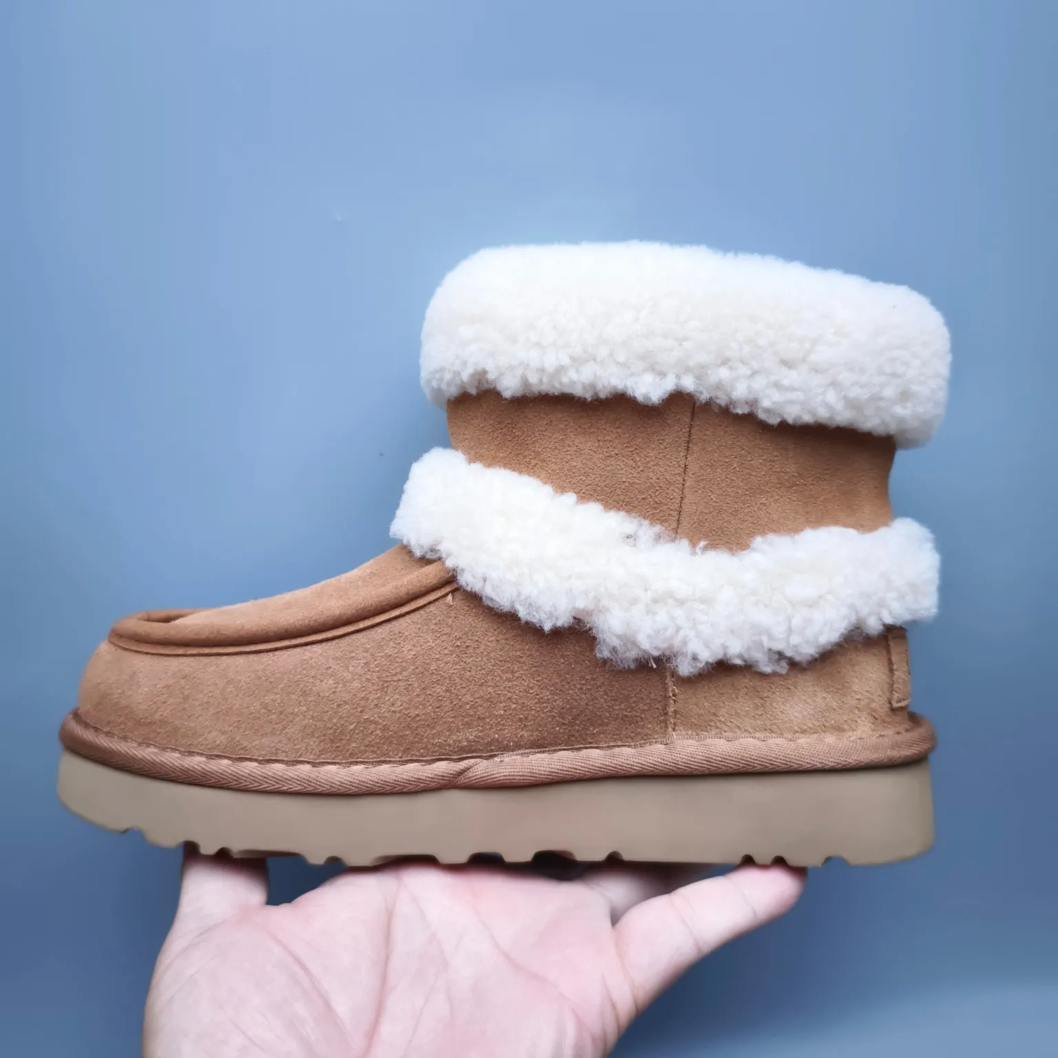 💰600 UGG sheepskin all-in-one snow boots 5410 Curly large LOGO mid-cut trendy boots Color: Maroon Black Size: 35-40